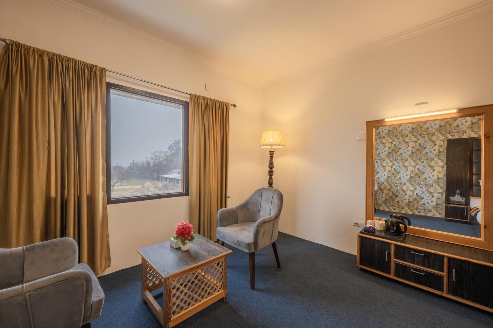 Echor Kashmir Holidays Resort Srinagar Srīnagar Exterior foto