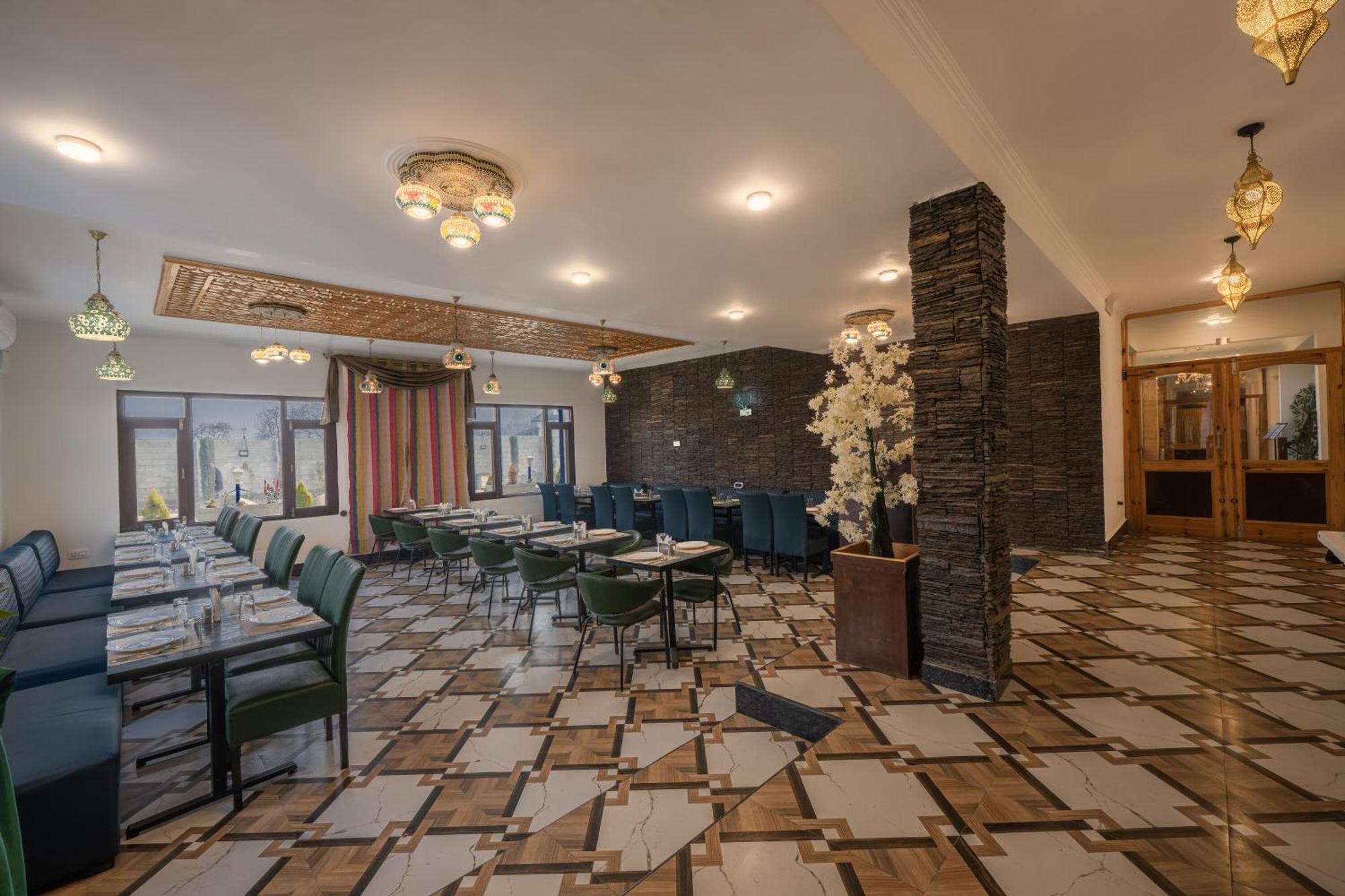 Echor Kashmir Holidays Resort Srinagar Srīnagar Exterior foto